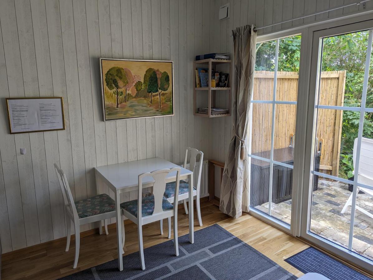 Cute Little Cottage In Hoellviken Екстер'єр фото